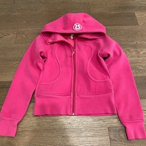 Lululemon Scuba Sweater - Pink in size 4